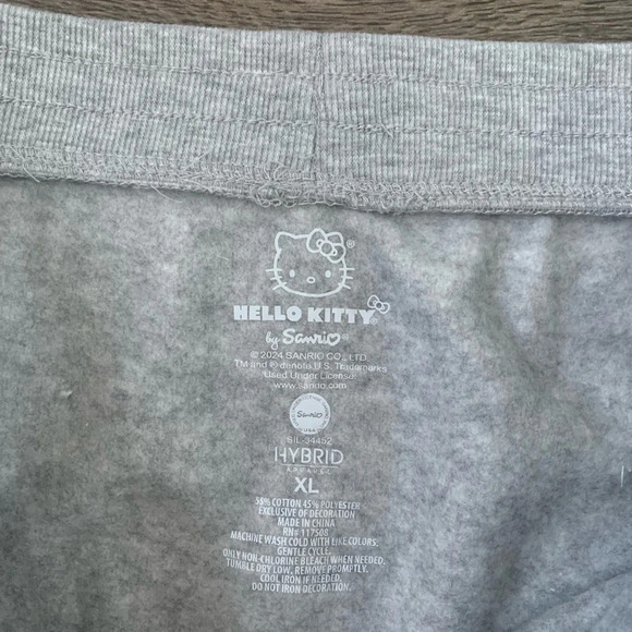 Hello Kitty Colorblock Mini Graphic Skirt - Size XL -‎ Heather Gray - NWT - Picture 9 of 11